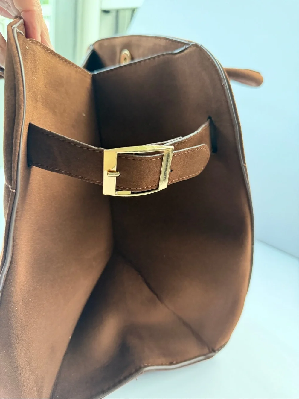 Woman’s Brown Faux-Suede Satchel Top-Handle Bag w/Buckle Accent & Magnet Closure